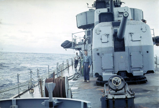 AtSea67e.jpg (67134 bytes)