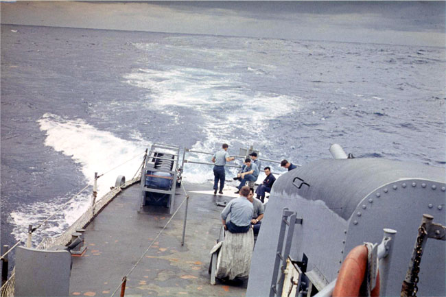 AtSea67f.jpg (73519 bytes)
