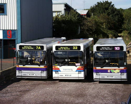 sco3busdart.jpg (45596 bytes)