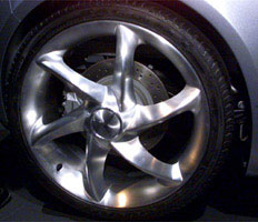 photo L_coupewheel200b.jpg  18KB