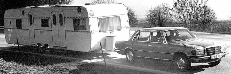 photo w116tow.jpg  35KB