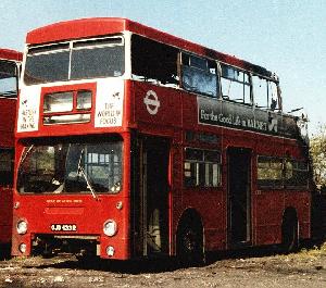 DMS 2433, photo by BusSpotter