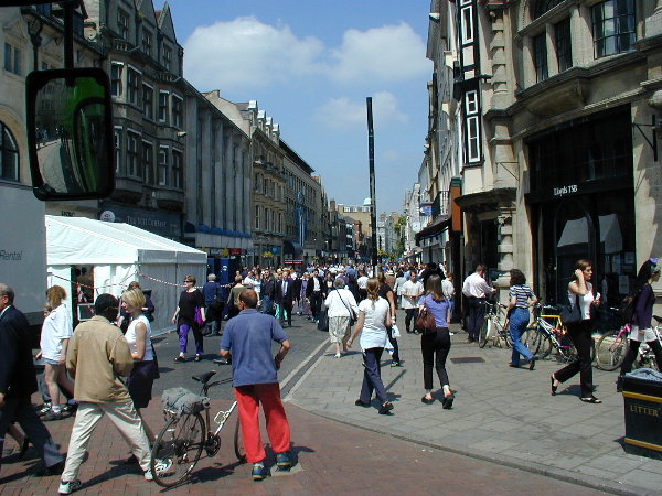 cornmarketlessbods.jpg (101223 bytes)