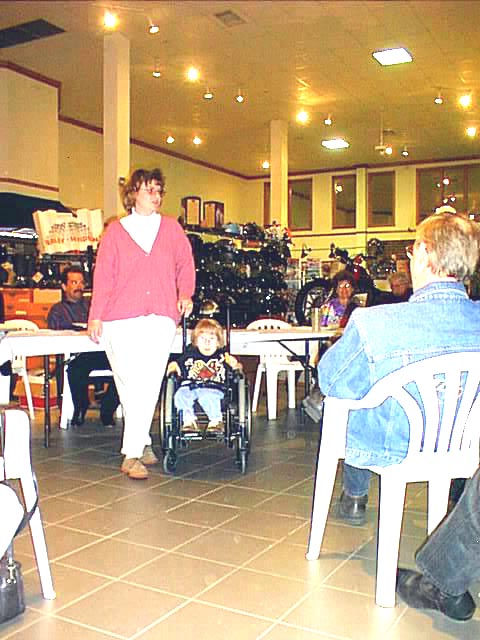 MOD_girl.jpg (62365 bytes)