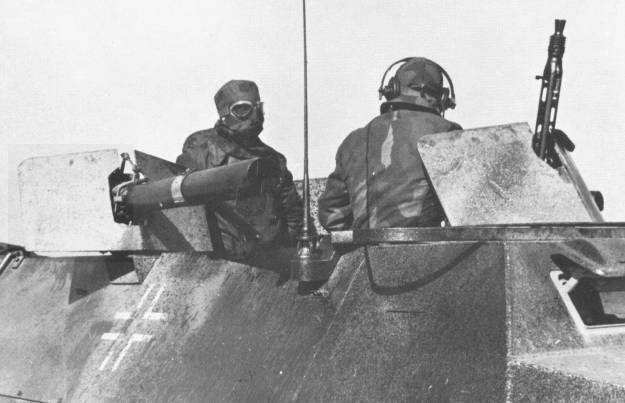 mittlere Flammpanzerwagen Sd.Kfz.251/16