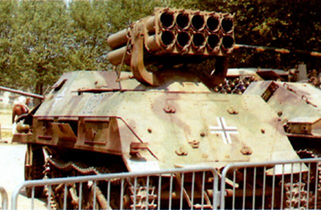 15cm Panzerwerfer 42 auf Selbstfahrlafette Sd.Kfz.4/1
