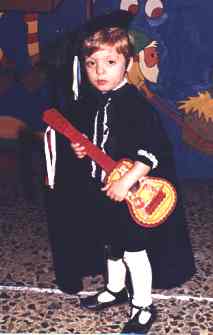 Tuno preparado para salir de ronda, 8KB