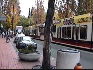portland.JPG (20312 bytes)