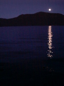 Luna y Lago