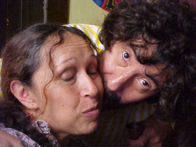 Mam� Lupe y Adolfo, mientras le ech�bamos unas probadita al mezcal