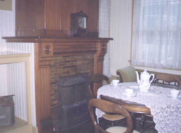 Photo-Sitting Room