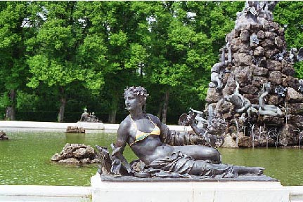 And this year, Victoria's Secret has moved on from its "Angels" line and had introduced the "Hard As Rock" models...