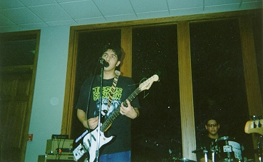 izzy.JPG (75547 bytes)