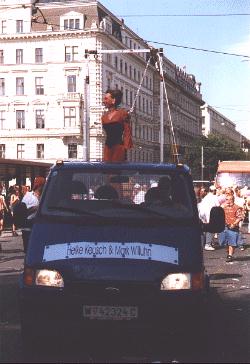 parade09
