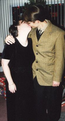 Pavel & Erin smooch