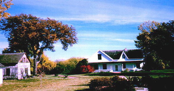 Campbell House, Grand Forks County Historical Society in fall colors