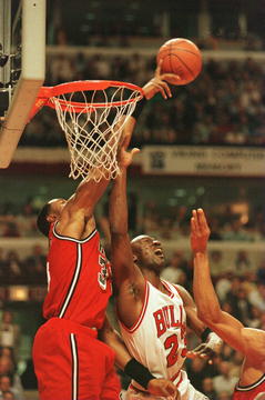 Zo blocks Jordan