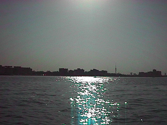 Ocean_VIew.jpg (81920 bytes)