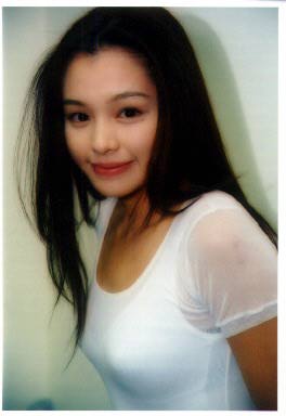 vivian1.jpg (12515 bytes)