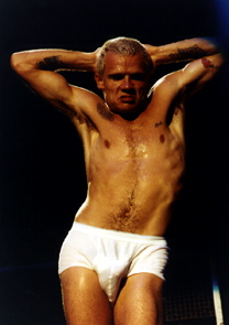 flea showing some stuff!