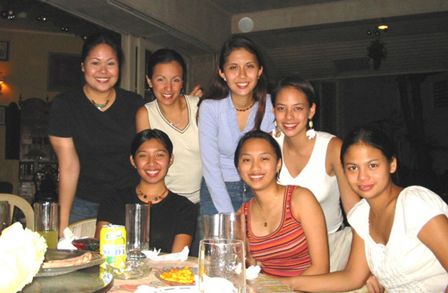 Merienda at Pil's - January 2003