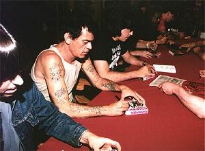 Johnny, Dee Dee y Marky en plena acci�n