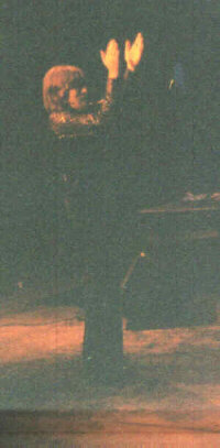 Jay Darlington leaving stage