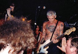 Dee_Dee_and_Joey_Ramone_on_July_4,1997