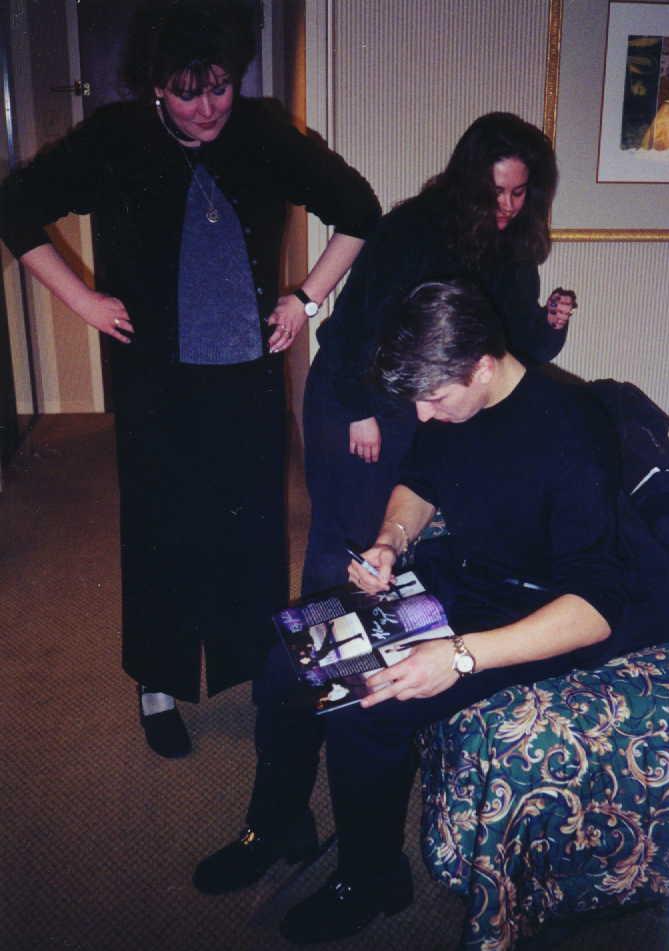 alexei autographs.JPG (66298 bytes)