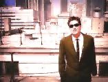 Rob in the Long Day vid. (in a suit !!)