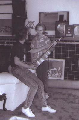 Rainer testing Robbys guitar