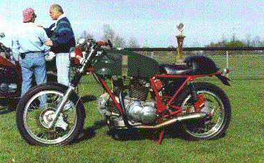 Ducati 750 GT