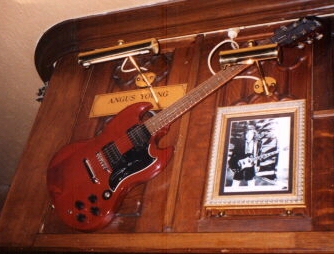 /user/HardrockcafeParis.jpg