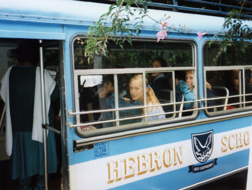 hebronbus.jpg, 181.3K