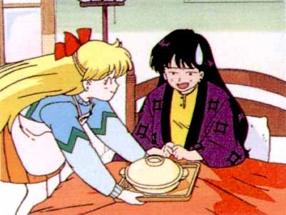 Minako cuida a Rei