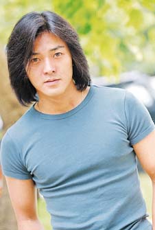 G찷Ekin Cheng