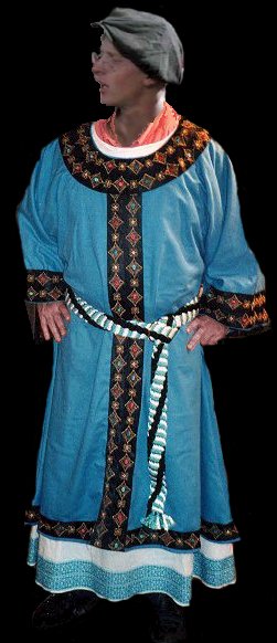 Tunic-Clad Dutchy gets medieval on your butt!