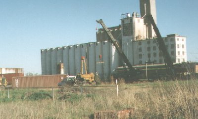 Cranes pick up containers
