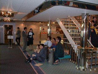 The NL from Japan, Sitting in the floor, was exactly like the NL from Ecuador!