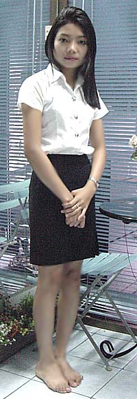 t176h1810z.jpg (37515 bytes)