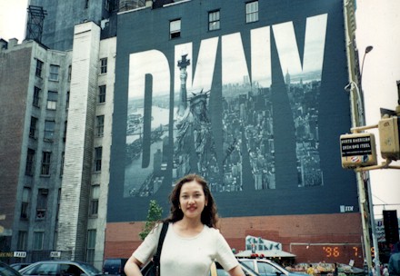 jenn.jpg (47677 bytes)