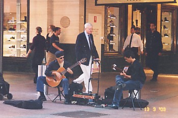 Buskers at Pitt Street Mall