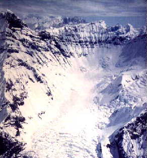 denali4.jpg (37829 bytes)