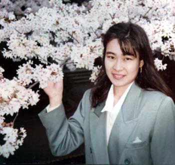 naoko2.jpg (31753 bytes)