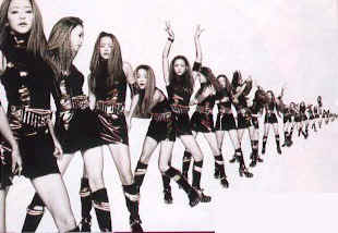 namie_com13.jpg (35532 bytes)