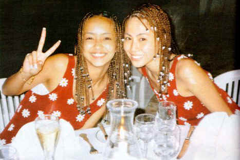 namie_nana.jpg (112958 bytes)