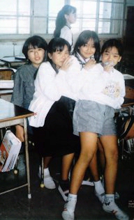 namie_sch3.jpg (49473 bytes)
