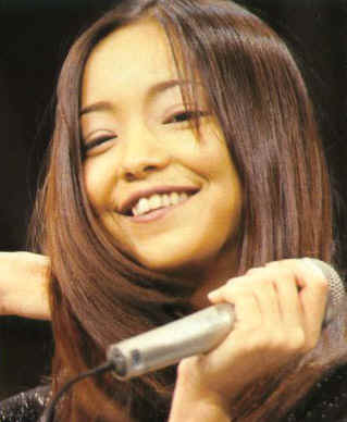 namie_tv2.jpg (43552 bytes)