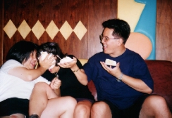 cake.jpg (42630 bytes)