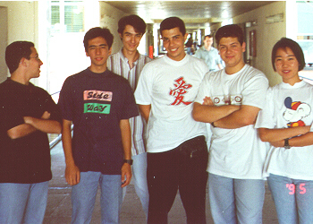 meninos.jpg (113110 bytes)